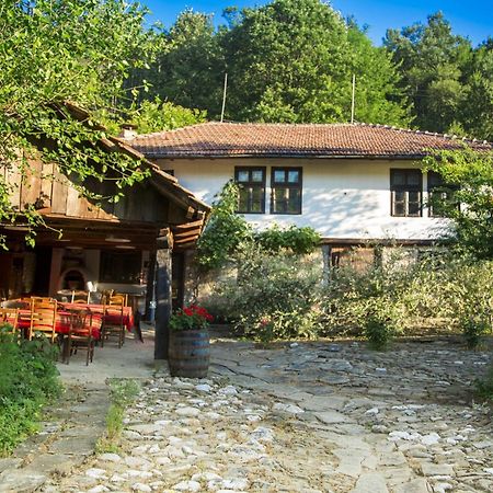Little River Guest House Gabrowo Exterior foto