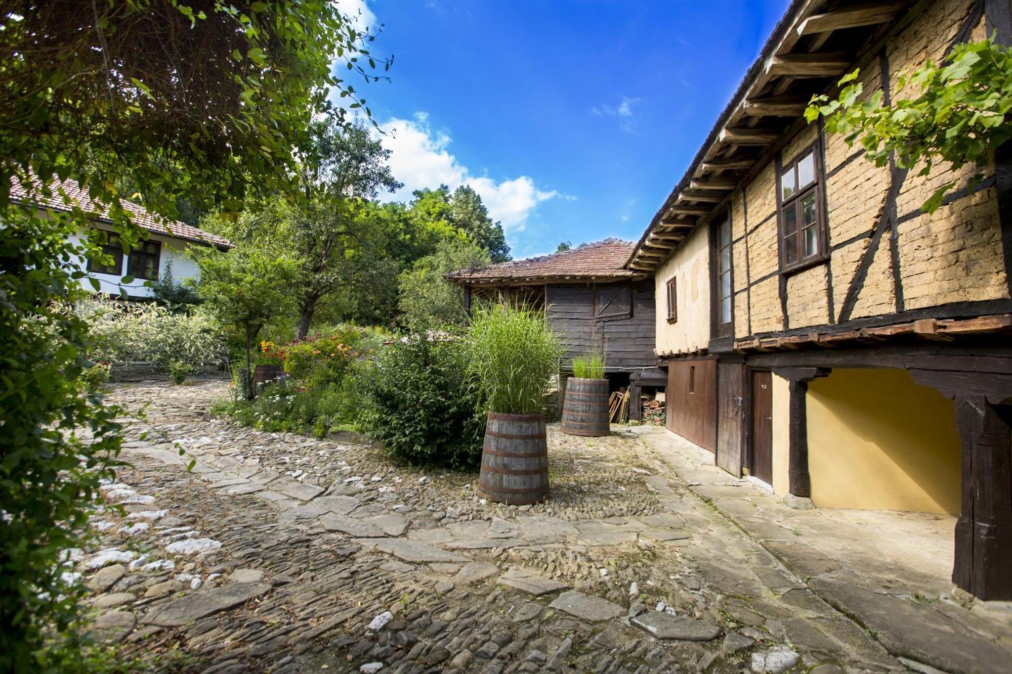 Little River Guest House Gabrowo Exterior foto