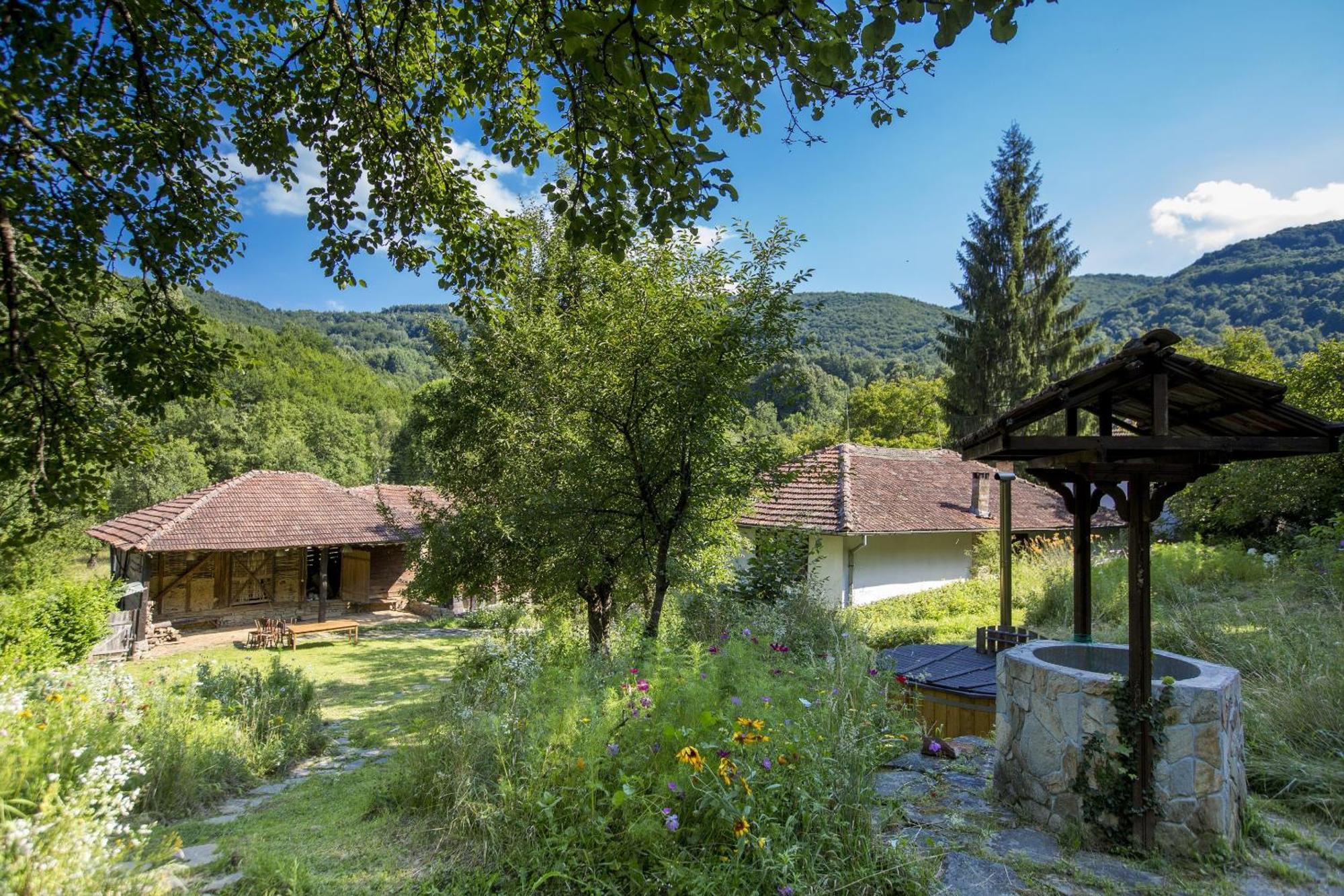 Little River Guest House Gabrowo Exterior foto